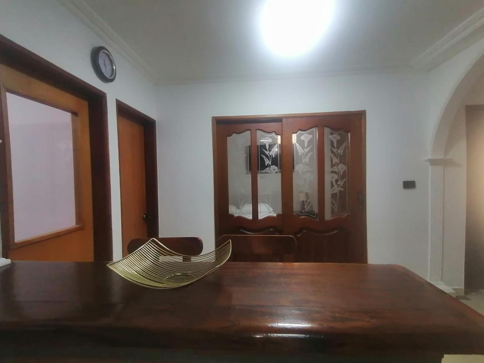 Cerca A Aeropuerto Apartment *