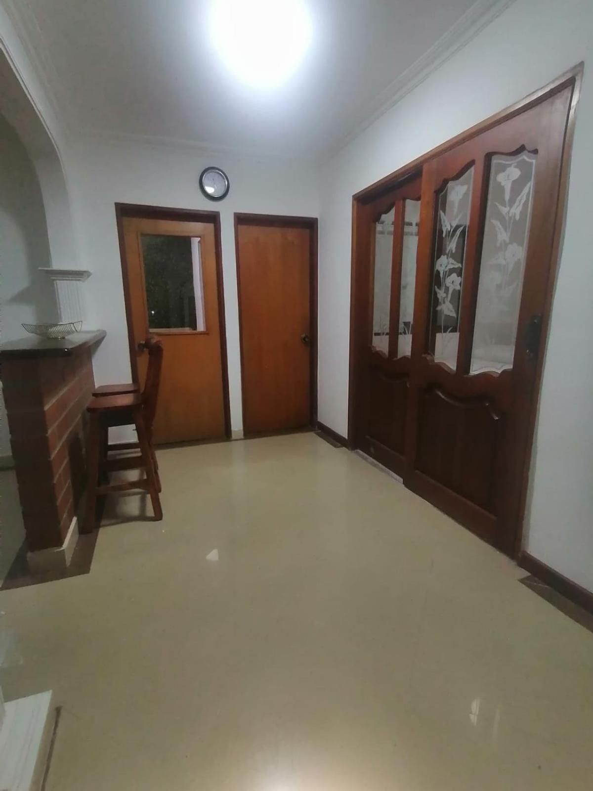 Cerca A Aeropuerto Apartment *